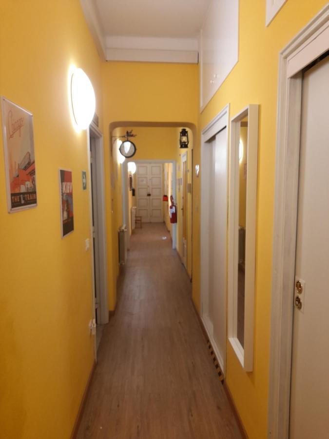 Pisa Train Station Hostel Bagian luar foto